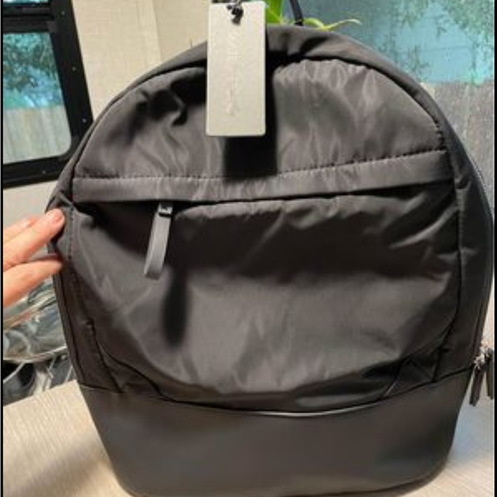 Slate & Stone backpack NWT unisex